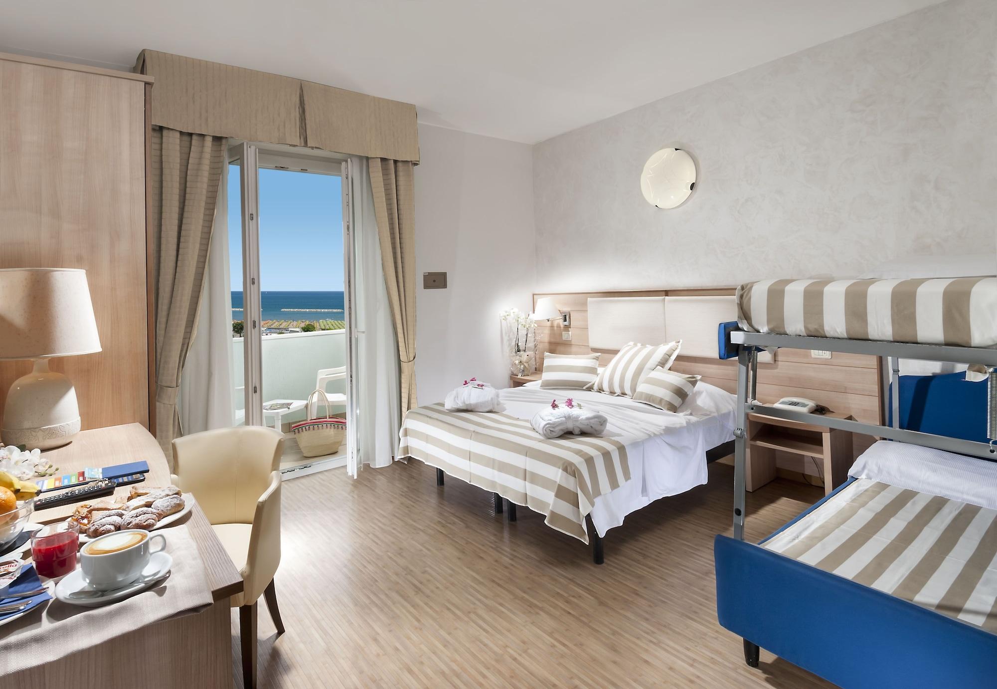 Hotel Losanna Gabicce Mare Kültér fotó