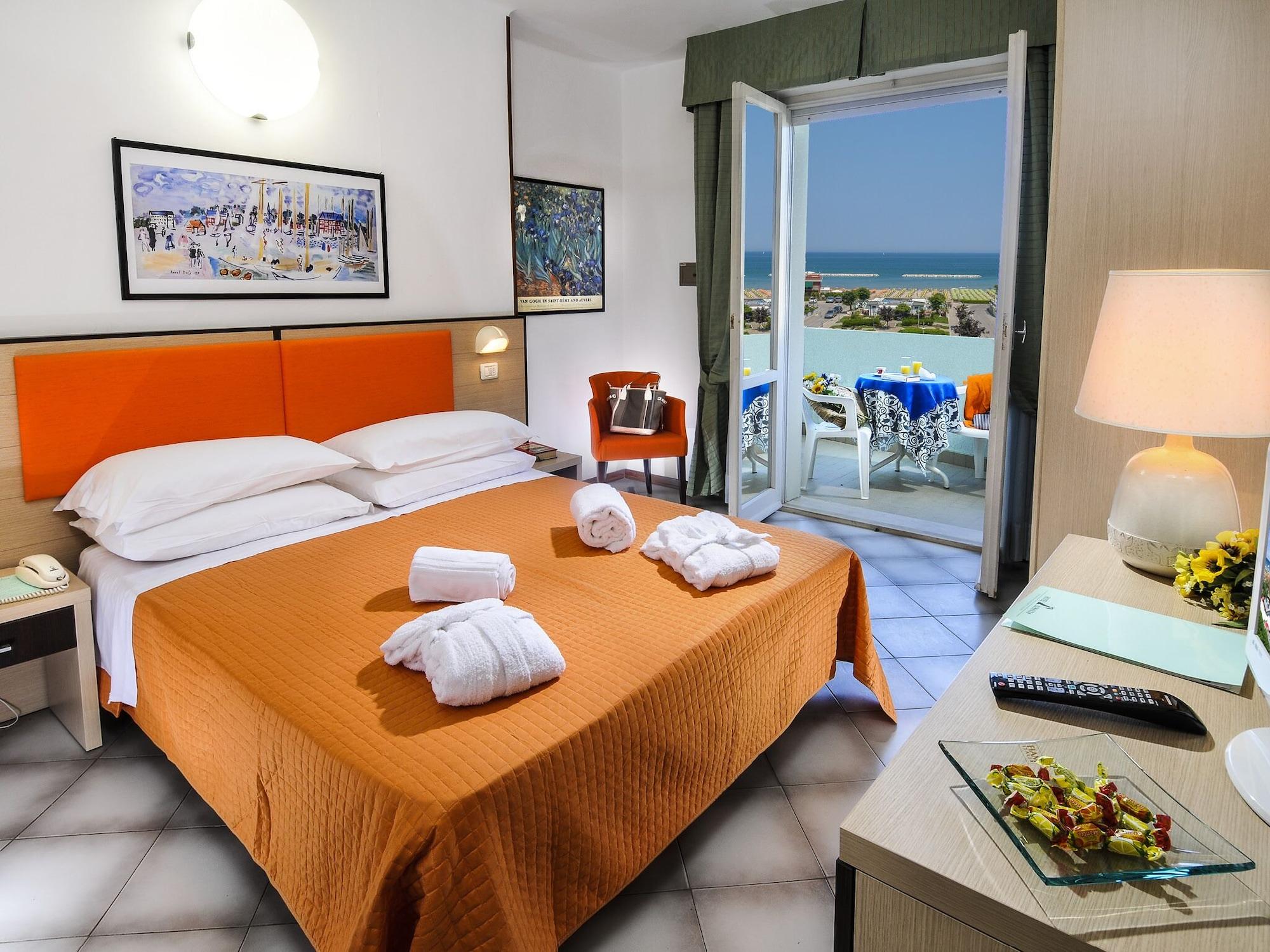 Hotel Losanna Gabicce Mare Kültér fotó