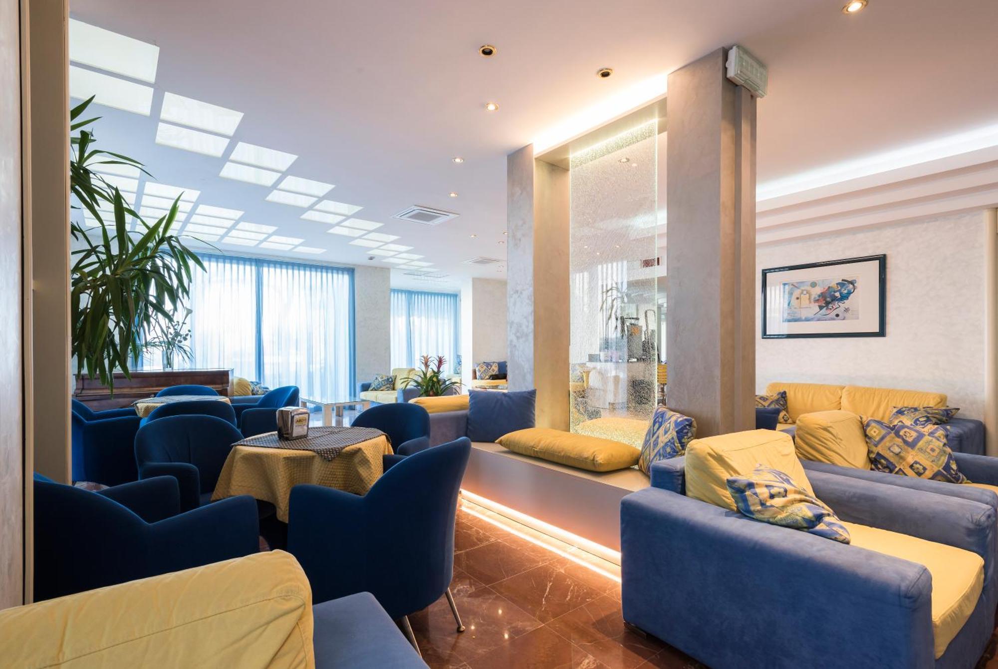 Hotel Losanna Gabicce Mare Kültér fotó